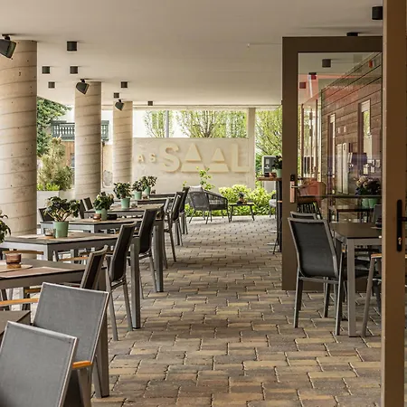 Saal Hotel 4*