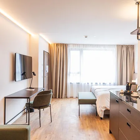 Saal 4* سالفلدن ام ستينه