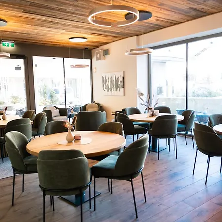 Saal Ξενοδοχείο 4*