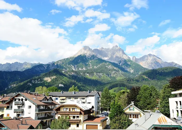 Ξενοδοχείο Saal 4*